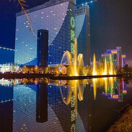 Batumi Orbi City Exteriör bild